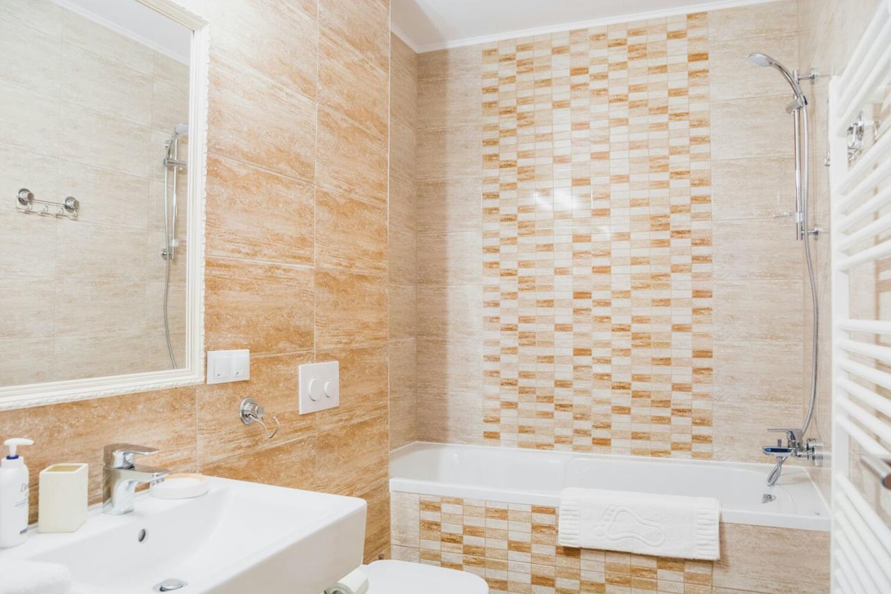 Apartament 4Tourists Braşov Dış mekan fotoğraf